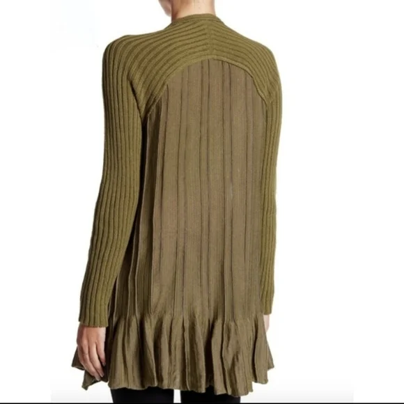 Free People Ribs and Ruffles Olive Tunic Sweater Top XS - Picture 9 of 9